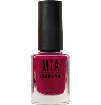 MIA MAGENTA